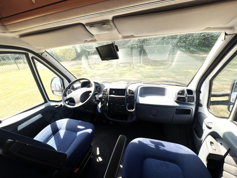 B&uuml;rstner T 615 photo : 17
