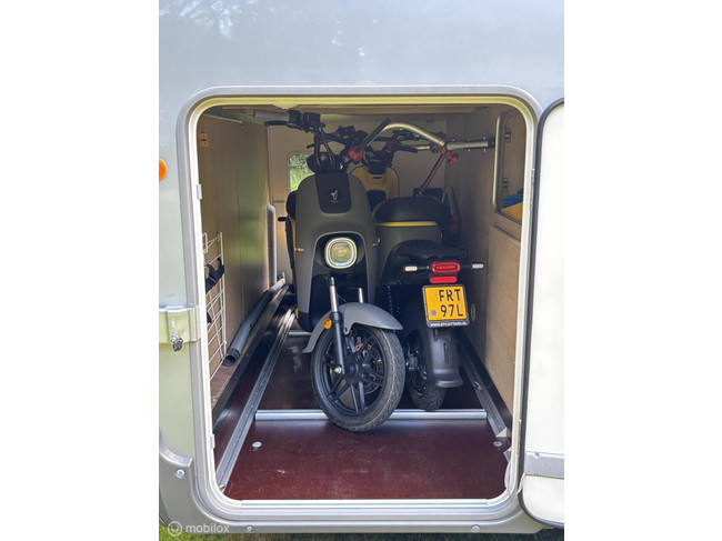Bürstner Travel Van T 620 Fiat 2.3 130pk Euro 5 | Enkele-bedden | Douche/ wc | Garage | Incl 2 Scooters | 72dkm | TOPSTAAT foto: 16