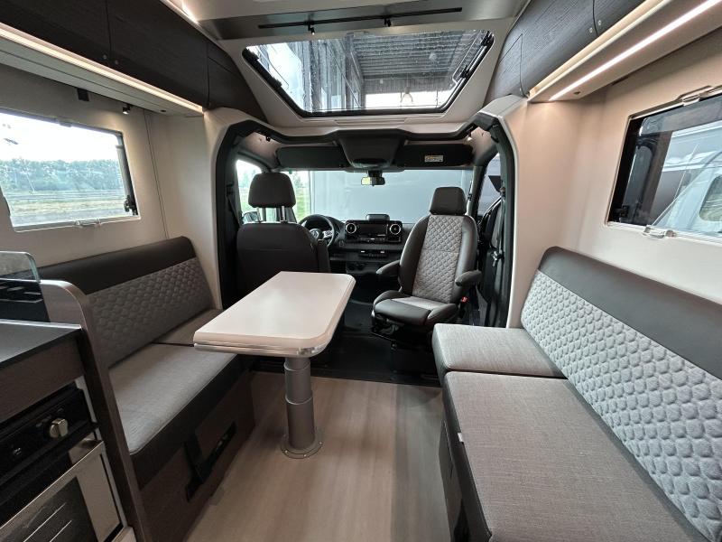 Adria Coral MB Supreme 670 DL  foto: 10