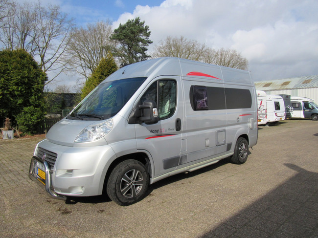 Challenger VANY 02 S Prestige Kastenwagen Festbett Bj12-2012 Foto: 1