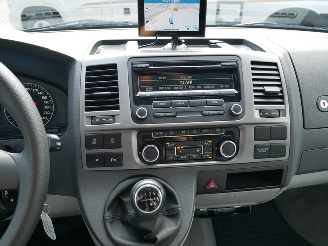 Volkswagen T5 GP California Beach Buscamper mit Standheizung!! Foto: 6