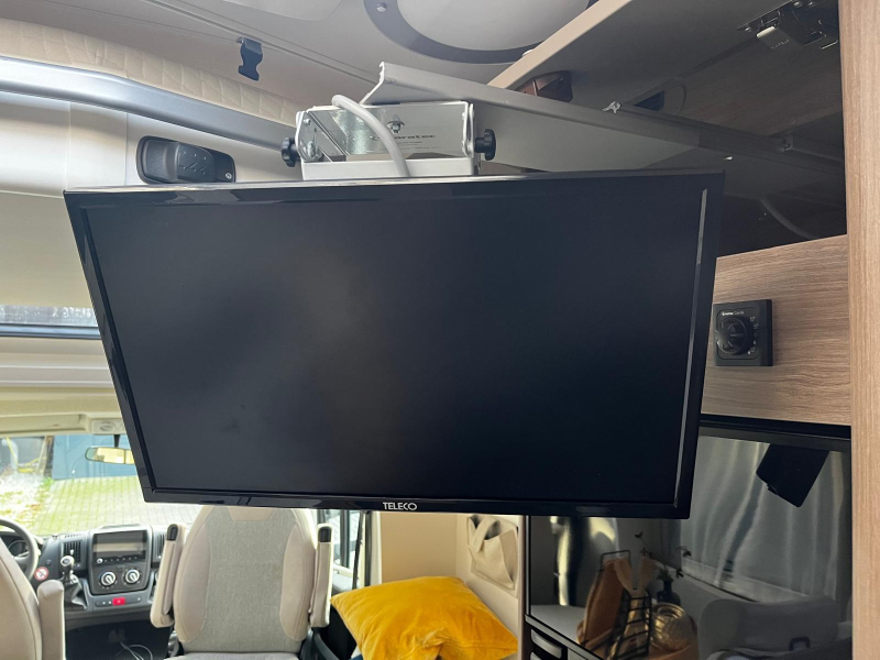 Carado T 447 - met TV + Schotel  foto: 19