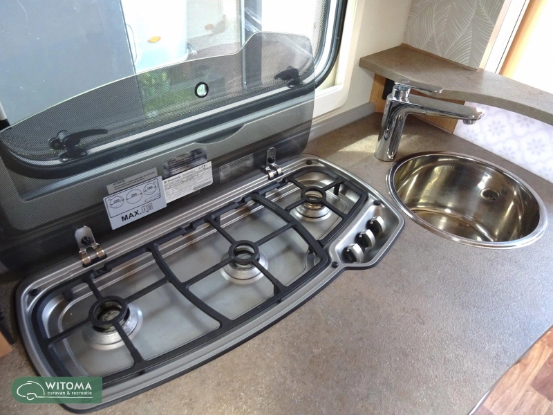Knaus Sudwind Limited Edition 460 EU Mover-Thule Omnistor Markise Foto: 12