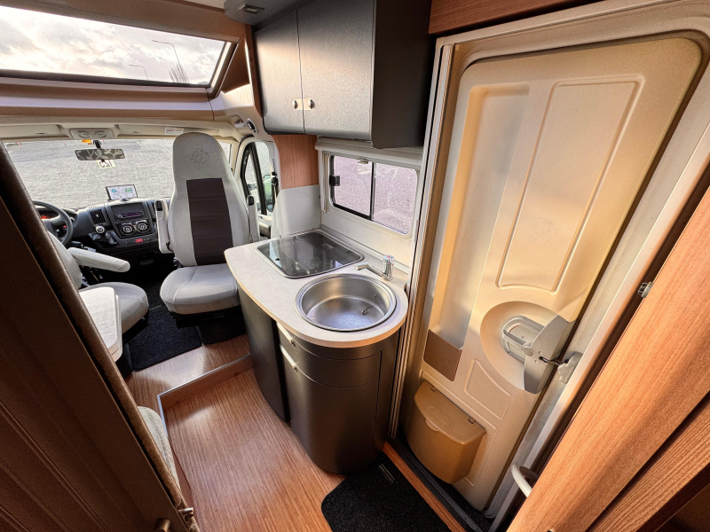 Knaus Van TI 600 ME TV SAT CAMERA 150pk Zonne  foto: 5