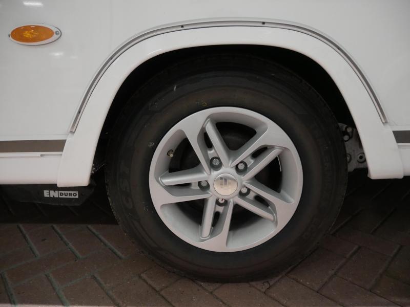 Eriba Nova GL 465 Incl. mover en luifel 