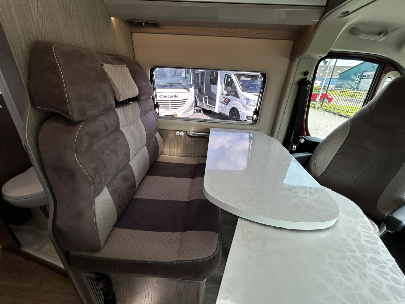 Chausson V Automaat/2019/Airco/Euro6  foto: 15