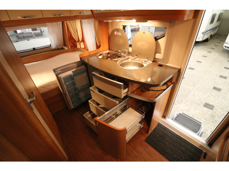 Hobby La Vita Bionda 455 UF Avance + toldo VT. foto: 12
