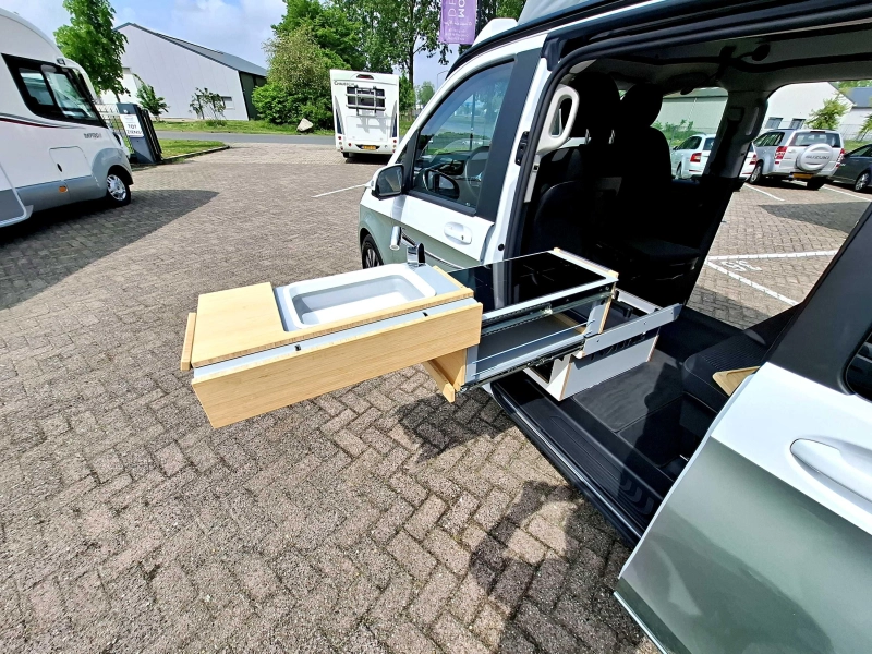 Mercedes-Benz EQV Buscamper Tonke Nomad  foto: 8