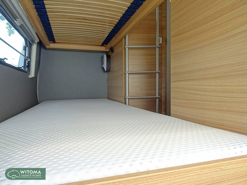 Dethleffs Camper 500 QSK airco mover luifel ATC  foto: 10