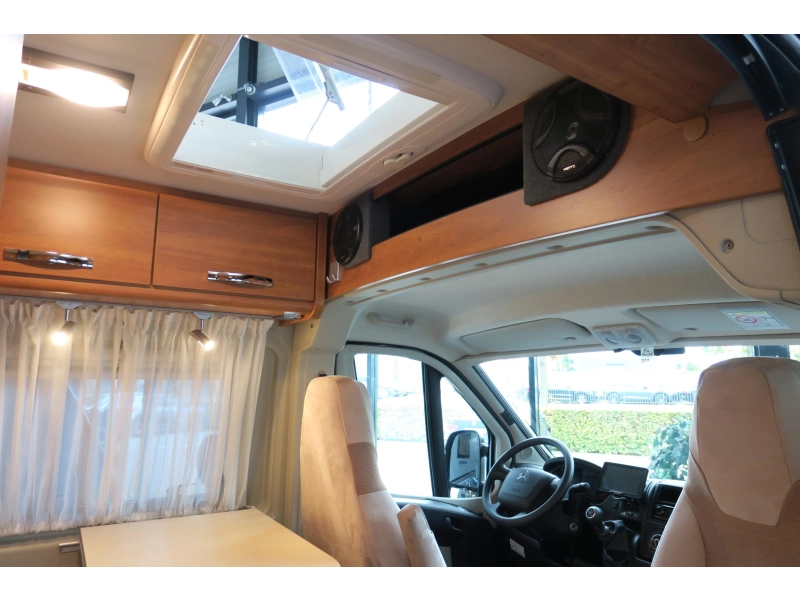 P&ouml;ssl Globecar 640 CAMP CAMA INDIVIDUAL+ENGANCHE+BLACK ED foto: 19