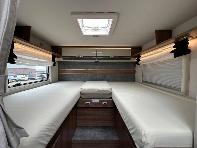 Dethleffs Trend 6717 165 PK lengte bed  foto: 17