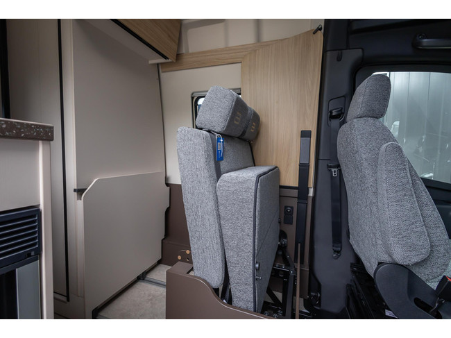 B&uuml;rstner Habiton HM 6.0 Mercedes-Benz Automatik Foto: 18
