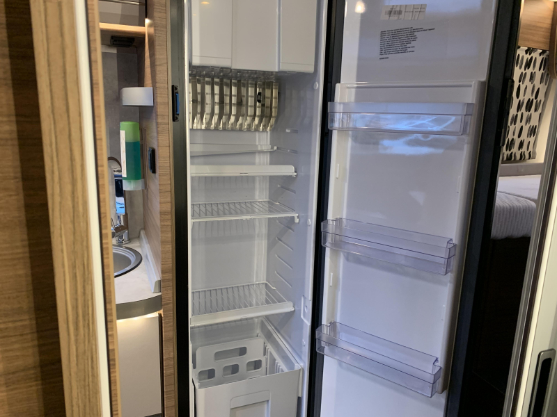 Knaus Van TI 640 MEG 2x airco zon sat V16 CE41  foto: 12