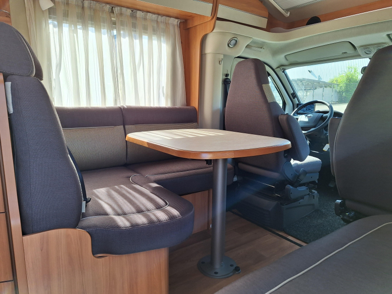 Hymer Tramp 704 SL 2 APARTE BEDDEN-180PK  foto: 12
