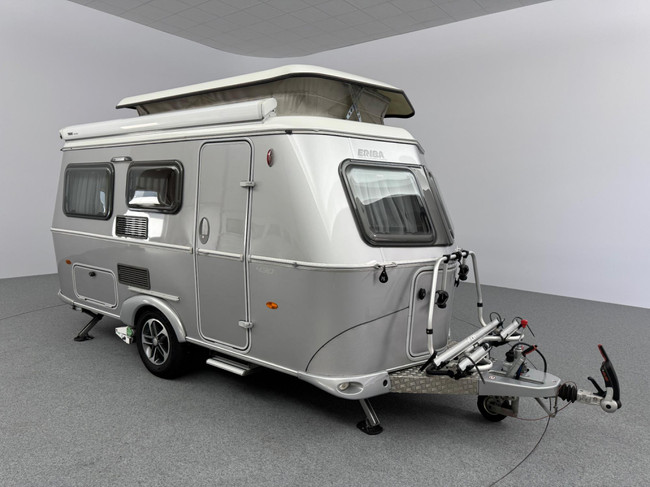 Carthago Compactline 144 LE - UN CAMPING-CAR JEUNE ET FRAIS