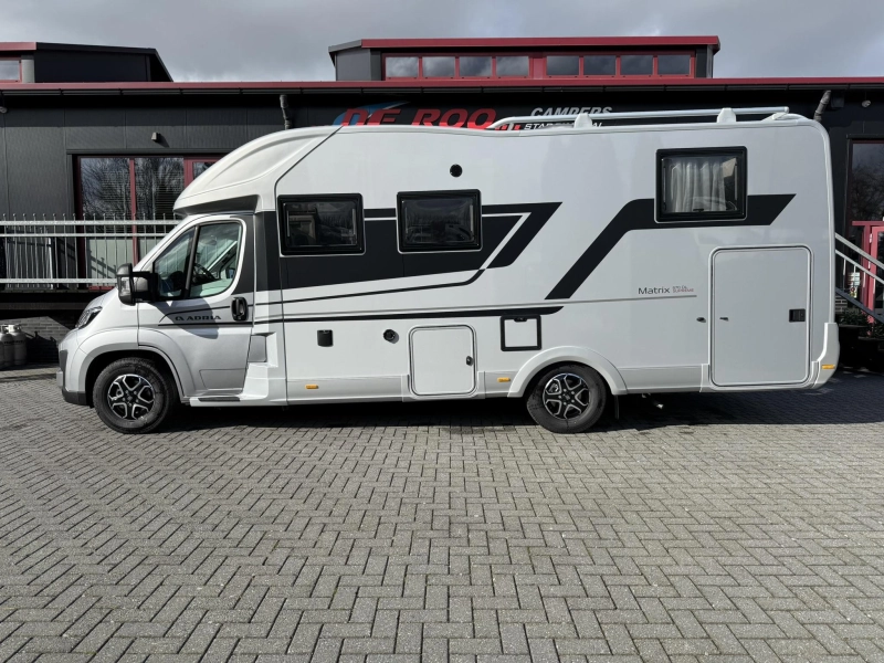 Adria Matrix Supreme 670 DL Automaat - 180PK - 44H  foto: 9