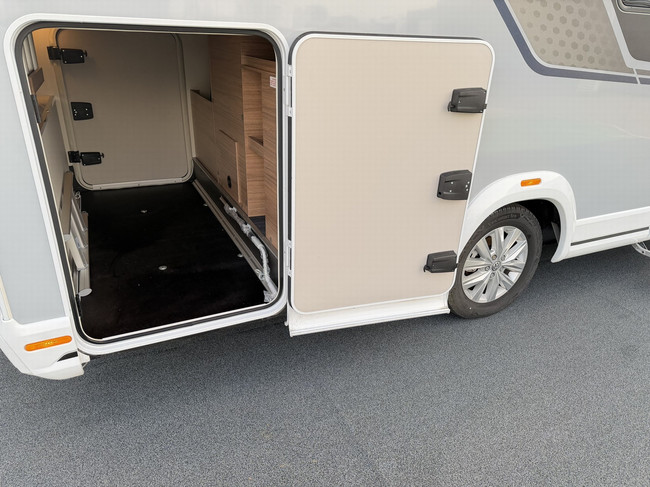 Knaus Van Wave VW 640 MEG Vansation / Free storage photo: 6