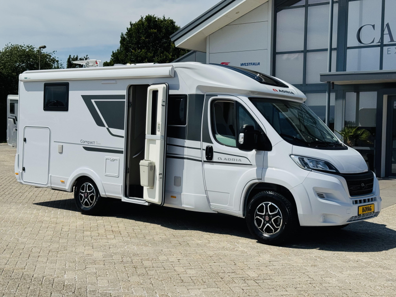 Adria Compact Axess DL Automaat 180PK  foto: 3