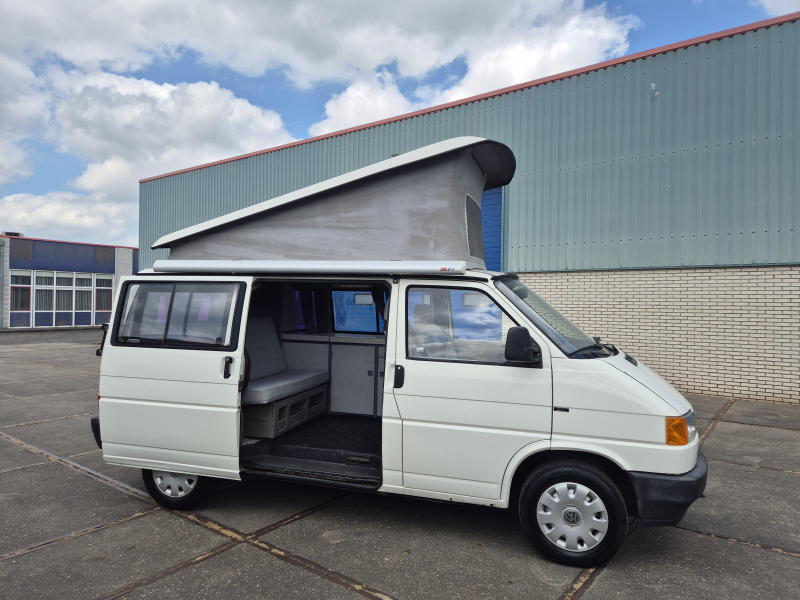 Volkswagen T4 2.4d westfalia California  foto: 2
