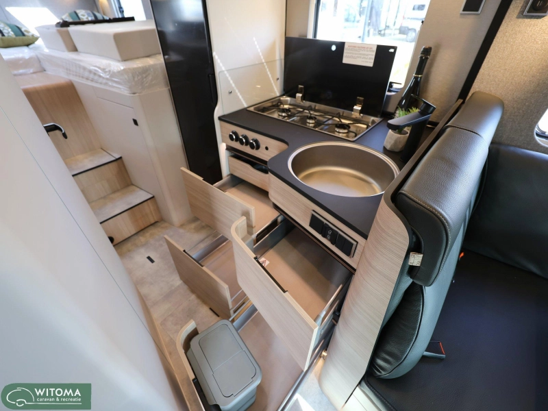 &iexcl;Acci&oacute;n Hymer B-MC T 600 Witoma 50 a&ntilde;os! foto: 9