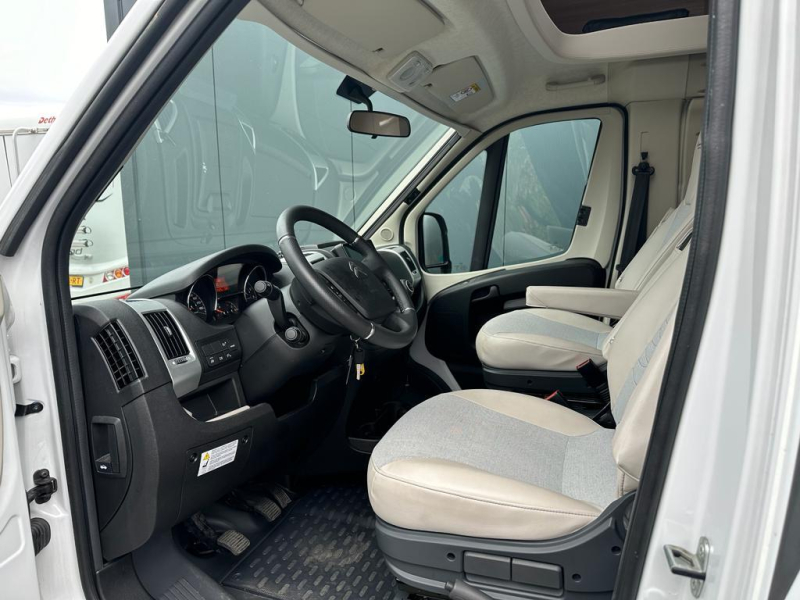 Bürstner Delfin T 690 G - navi  foto: 7