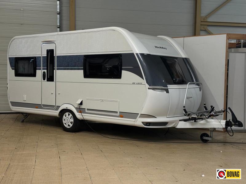 Hobby De Luxe 460 UFE fransbed / fietsendrager 