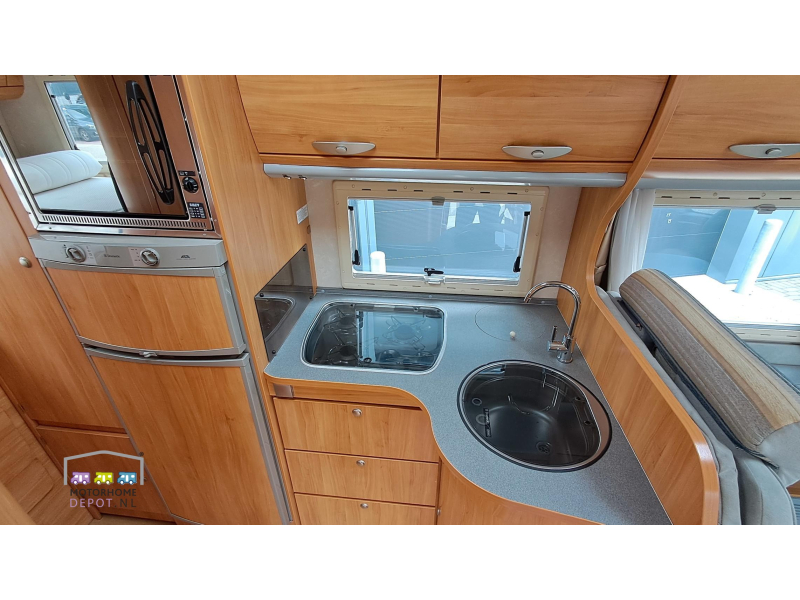 Adria Coral A 660 SP photo: 6