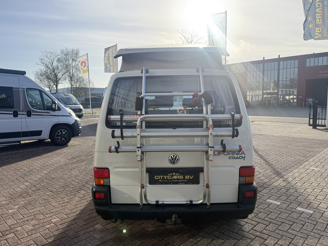 Westfalia California COACH Volkswagen Transporter I D 50 KW einzigartiger Zustand!!! Buscamper Servolenkung Webasto Standheizung 4 Schlafpl&auml;tze Anh&auml;ngerkupplung Fahrradtr&auml;ger Aufstelldach Foto: 4