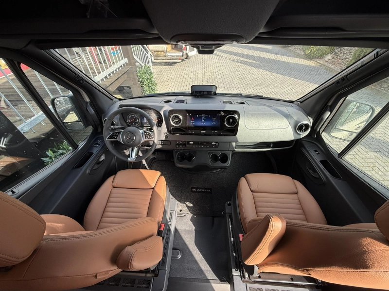 Adria Super-Twin 700 SGX 4x4 - Aufstelldach Foto: 10