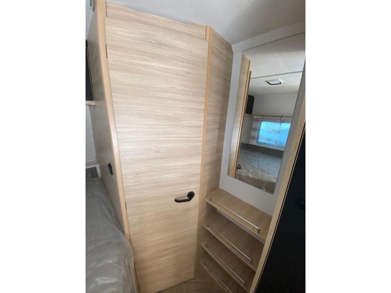 Caravelair Sport Line 476 Stapelbed Gezinscaravan  foto: 11