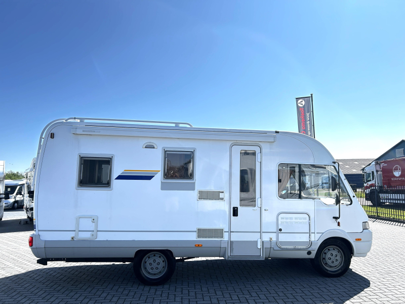 Bürstner I 578 Fransbed/6M/INRUILKOOPJE!  foto: 2