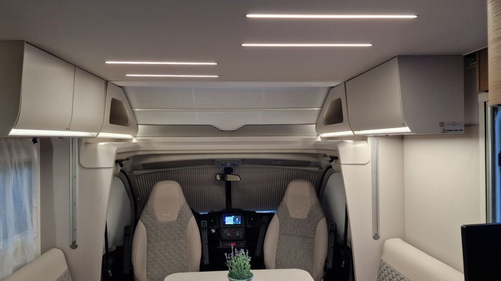Adria Matrix 650 DC Foto: 8