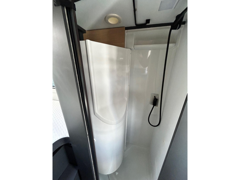 Adria Twin Max 680 SLB Stuurverwarming luifel  foto: 16
