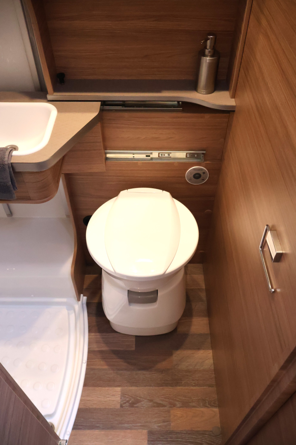 Weinsberg Caraloft 650 ME Foto: 17