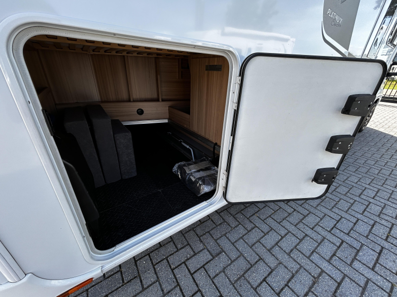 Knaus Platinum Selection 650 MF Fransbed/2017/6.9M/Euro-6  foto: 6