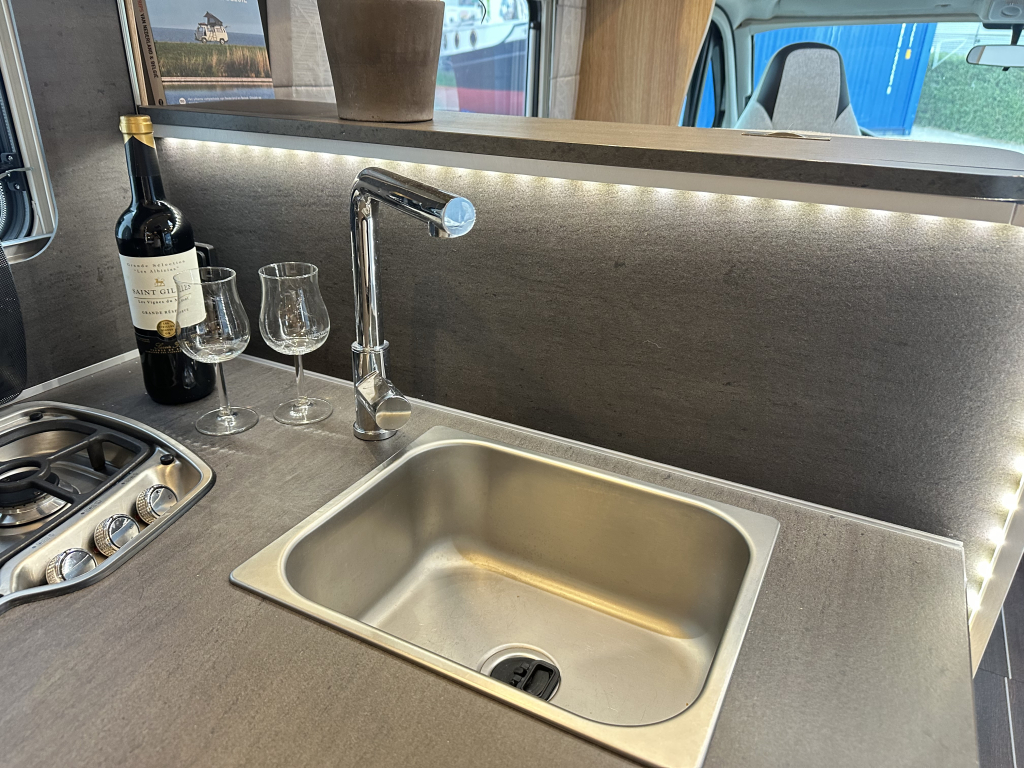 Knaus Sky Ti 650 MF Platinum Selection foto: 13