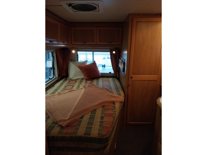 Hymer Tramp met maxxfan, zonnepaneel  foto: 10