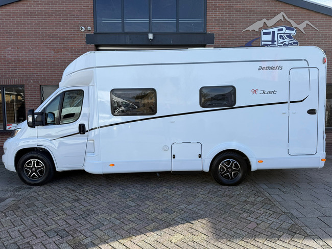 Dethleffs Just T6762 Automaat 9G Hefbed! Ruimtewonder! foto: 8