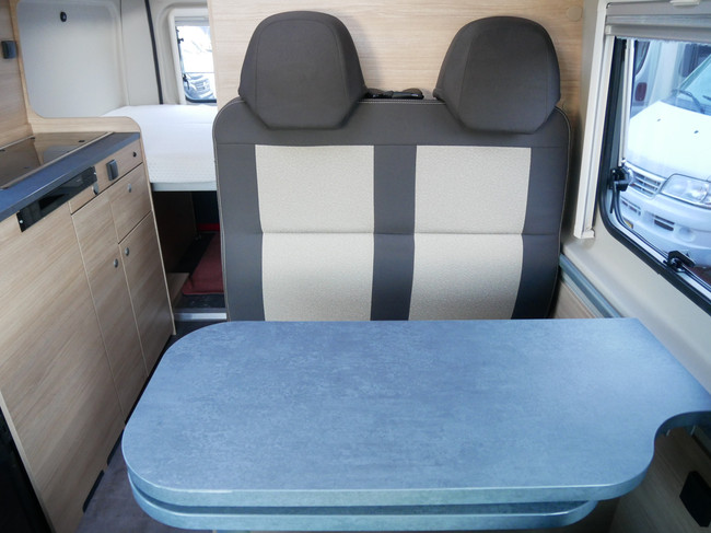 RoadCar (Grupo P&ouml;ssl) R540, 5.40 metros Buscamper, Busbiker foto: 10