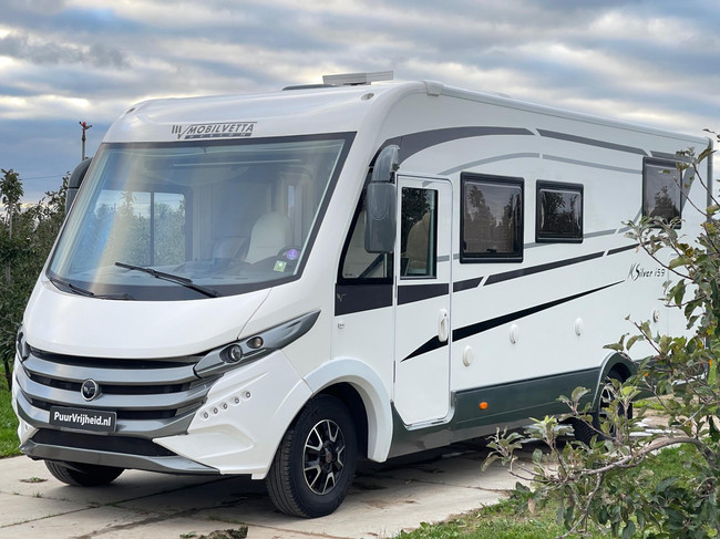 Mobilvetta K-SILVER I-59 Euro 6 Cama Queen + Cama abatible, Aire acondicionado, TV, Portabicicletas foto: 6