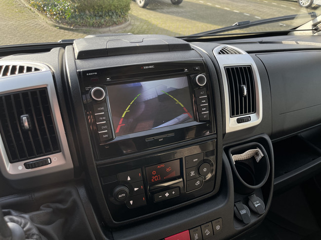 LMC Cruiser Sportline 662 G Edition 60 Jahr | Length bed | Roof air conditioning | 1st Owner | 2x Solar | Tow bar | Inverter | Camera | TV | Navi | Clima | Air suspension | Head-up display | Stabilizer legs | Lane Assist photo: 11