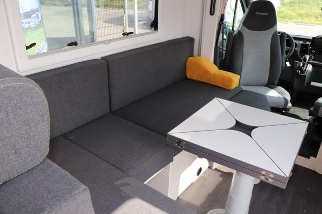 Nagenoeg nieuwe Exclusieve Line 660 Chausson AUTOMAAT dubbele toegangsdeur Artic pack (70  foto: 30