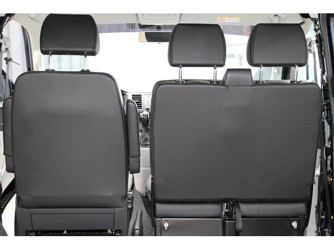 Volkswagen Transporter Camper TDI 150PS T6 Automatik | Klimaanlage | Sitzheizung | Elektr. Fenster | 4 Schlafpl&auml;tze | neues Interieur | K&uuml;hlschrank + Gefrierfach | Foto: 11