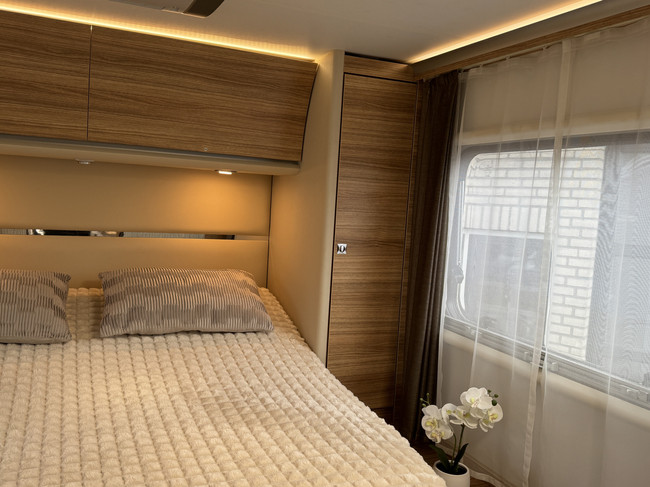 Adria SONIC I 600 SC 130 PS Euro6 Fiat Ducato NL-Camper **Queensbett/4 Schlafpl&auml;tze/Markise/Memo Fahrgestelltr&auml;ger/Dachklimaanlage/Bearlock/Sehr Foto: 20