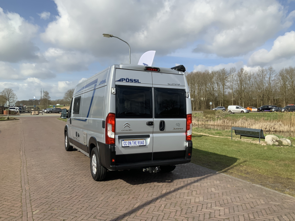 P&ouml;ssl Summit 600 Kastenwagen, 2.3 160 PS, mit Steuerkette, Querbett, Motorklimaanlage, Drehsitze, Bj. 2018 Camper centrum on the road Marum Foto: 5