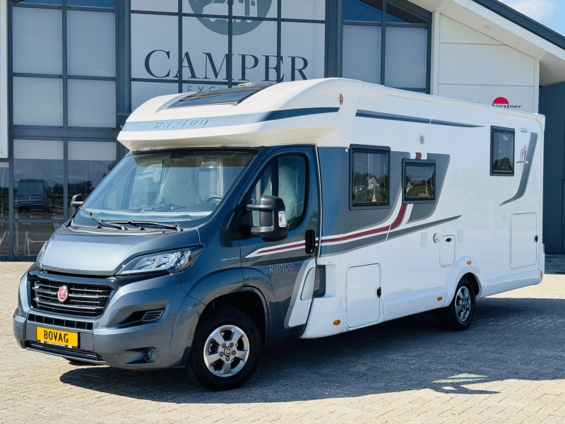 Rapido 696 F Premium Edition &iexcl;SOLO 8.000 KM! foto: 6