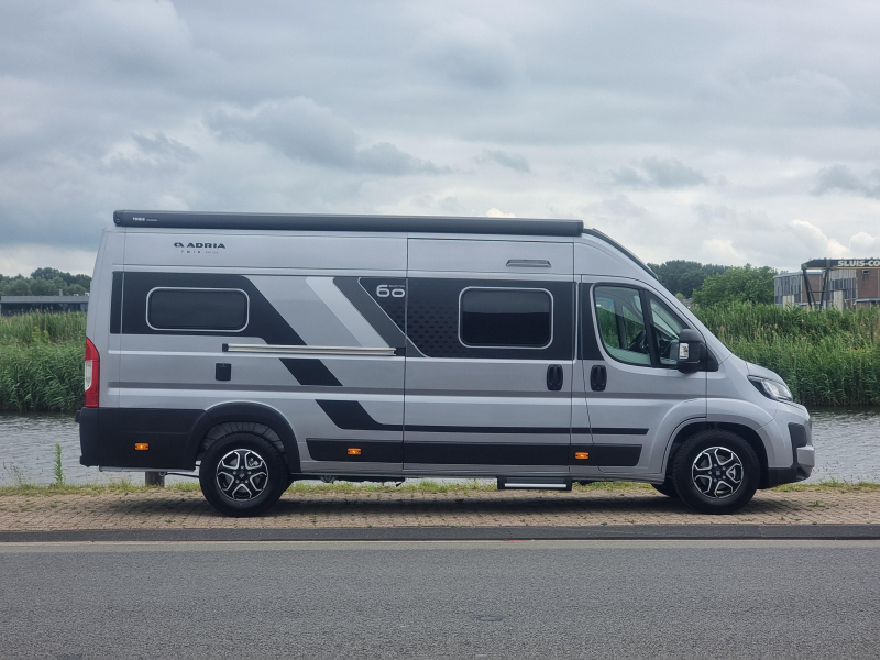 Adria Twin 640 SLB 60 Years Edition Foto: 2