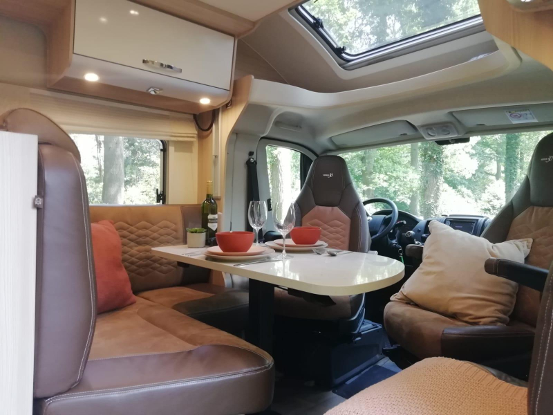 Bürstner IXEO Time 734 met groot zonnepaneel!  foto: 3
