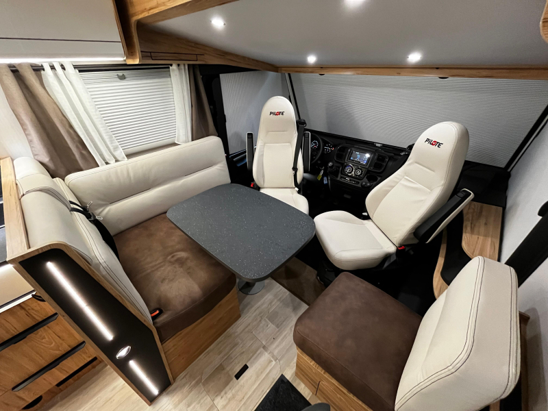 Pilote G 690 GJ Camper, Integraal  foto: 2