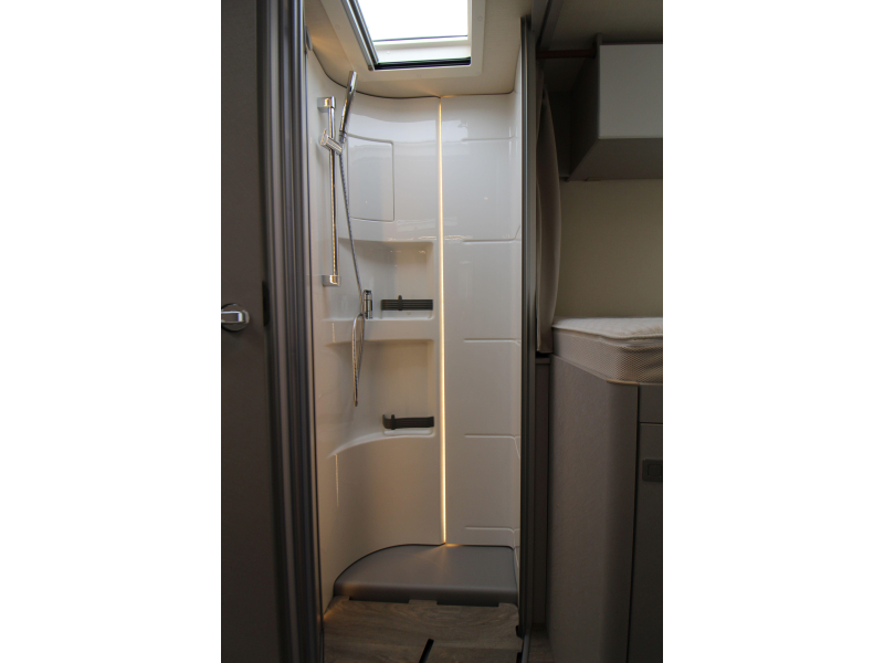 Hymer Tramp 685 S Face2Face - Enkele bedden  foto: 23